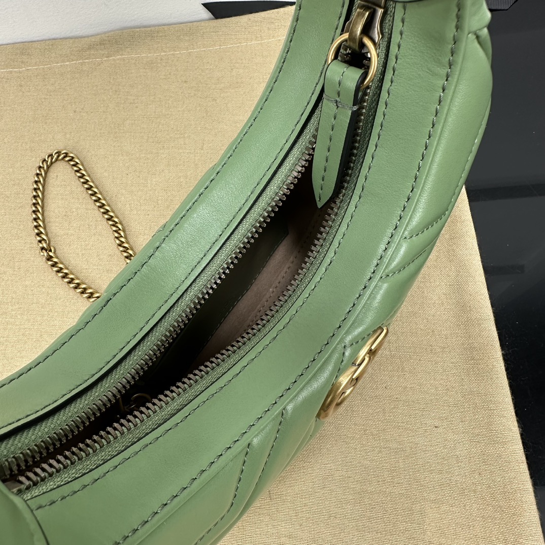 Gucci Hobo Bags